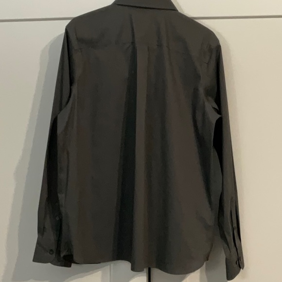 Devon & Jones men’s Untucked crown collection - Picture 2 of 8